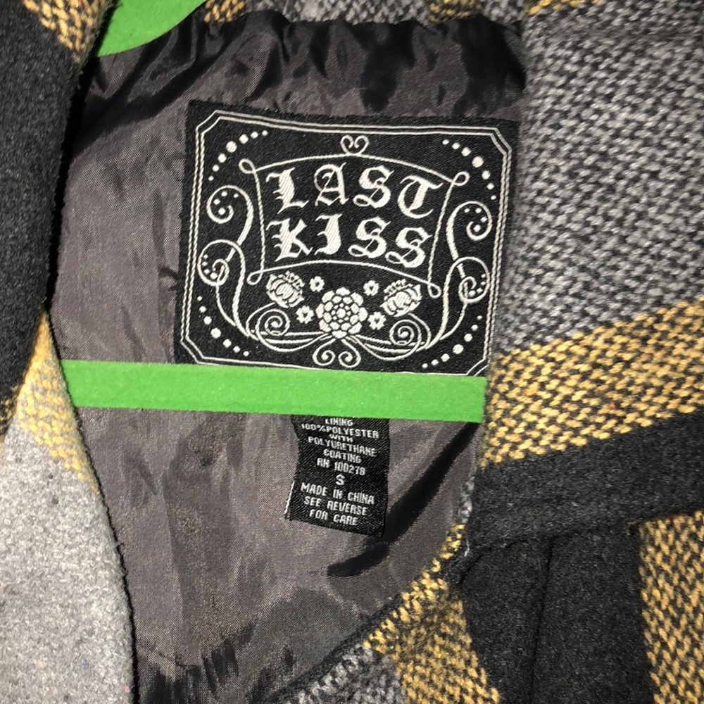jacket - Picture 2 of 4